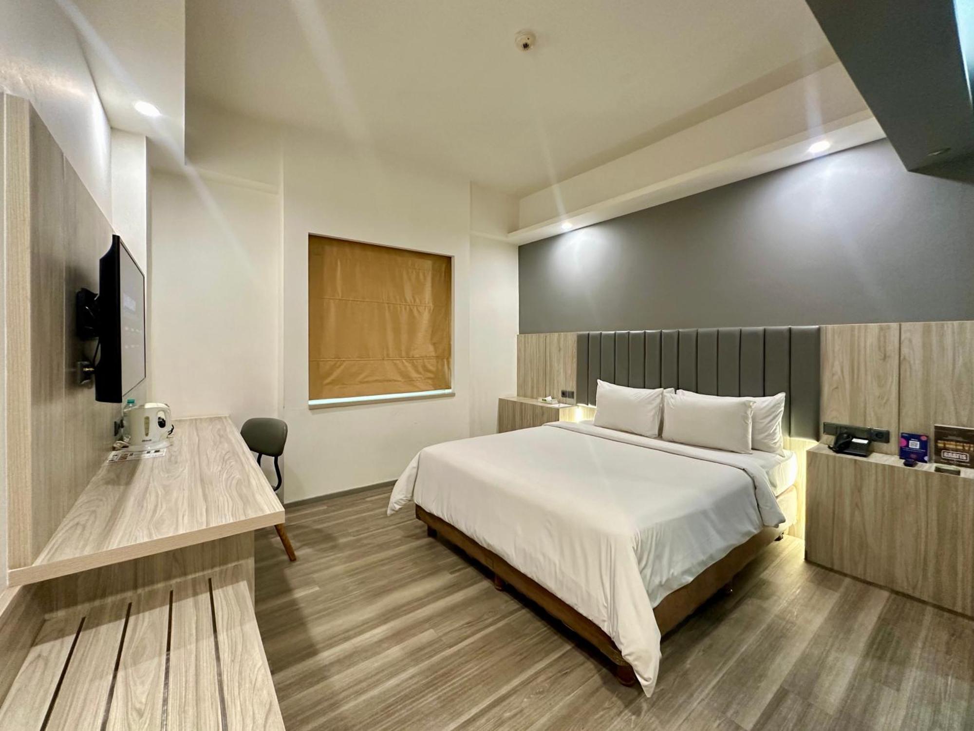 Sparks Life Jakarta, Artotel Curated Exterior photo